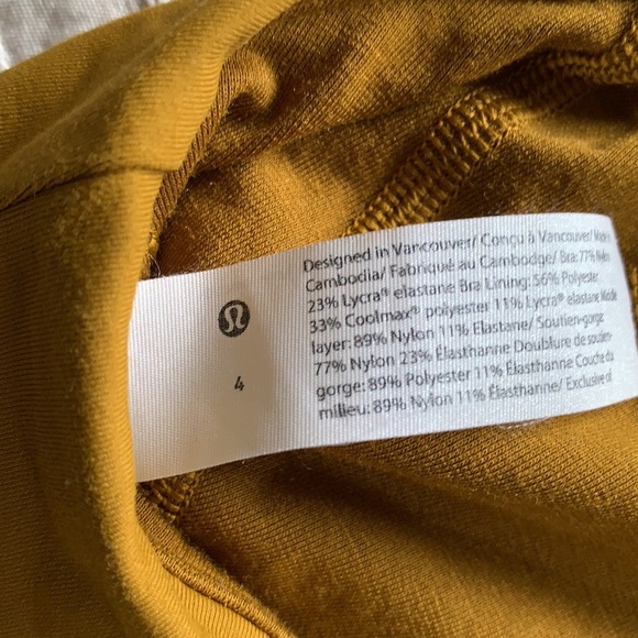 Lululemon sports bra - Picture 4 of 4